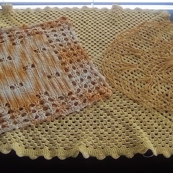Vintage Cottagecore Doilies Orange and Yellow Set of 3 Hand Crocheted - Picture 3 of 7